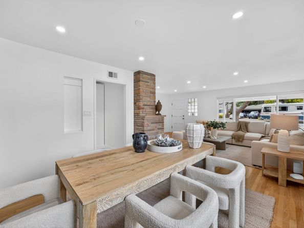 866 Stonehurst Way, Campbell CA 95008