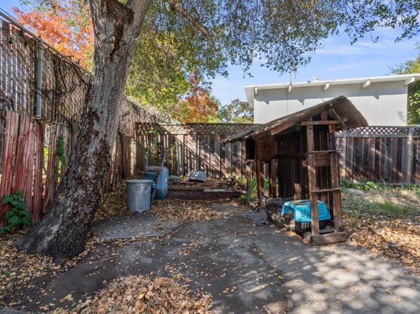 4142 Amaranta Court, Palo Alto CA 94306