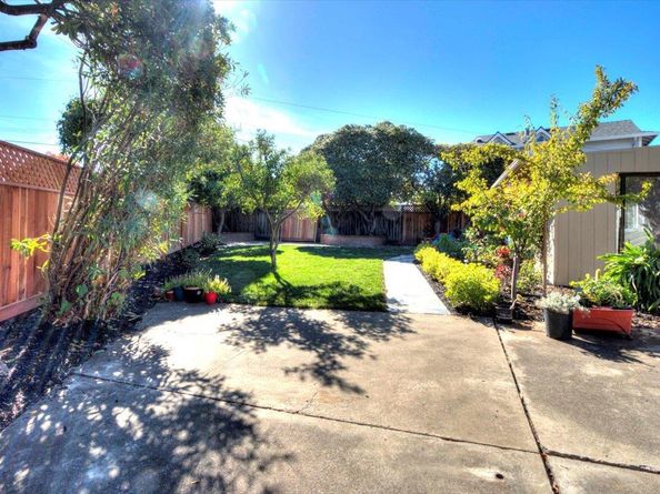 10842 E Estates Drive, Cupertino CA 95014