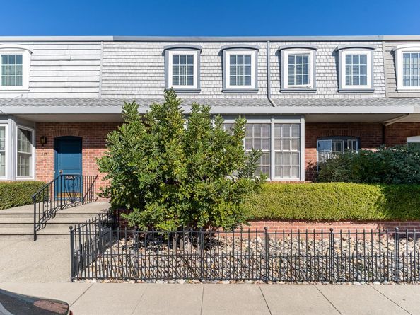 523 Maple Street, San Mateo CA 94402