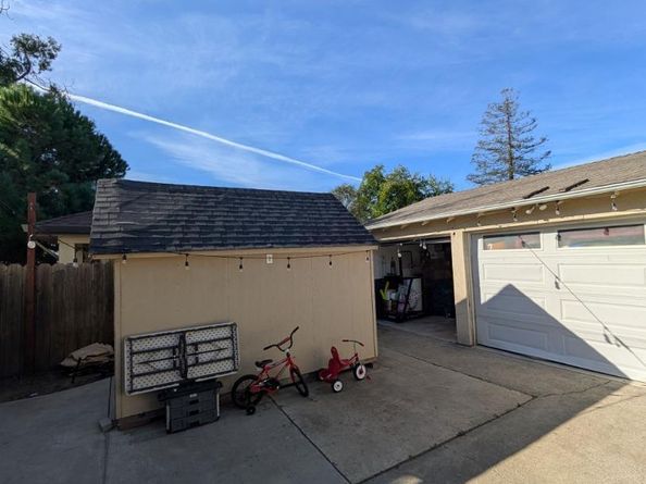 1844 Elm Street, Livermore CA 94551