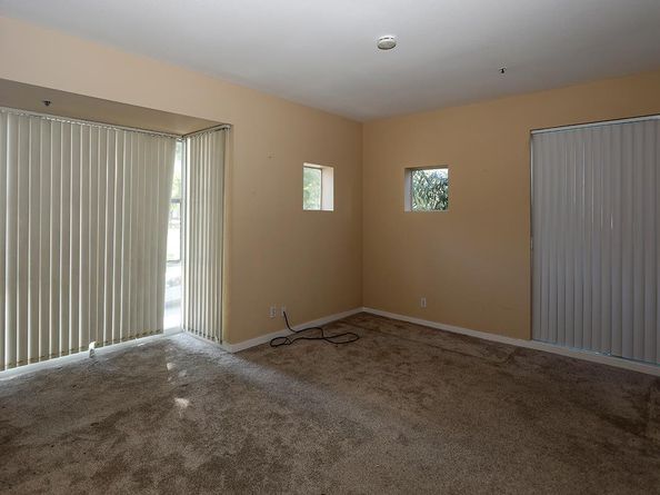 97 E Saint James Street 21, San Jose CA 95112