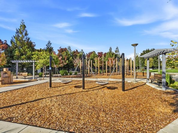 5740 Vibrant Loop, San Jose CA 95119