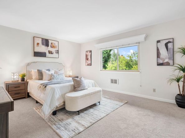 100 E Middlefield Road 6G, Mountain View CA 94043