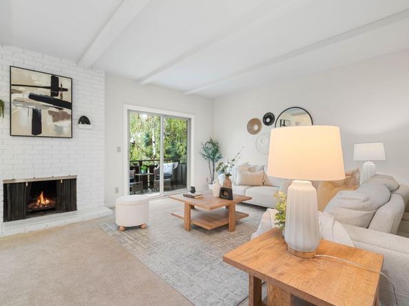 100 E Middlefield Road 6G, Mountain View CA 94043