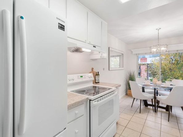 100 E Middlefield Road 6G, Mountain View CA 94043