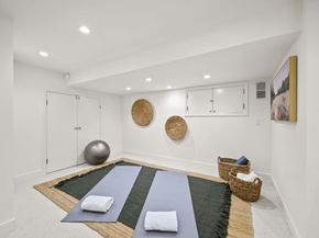 670 Edgewood Road, San Mateo CA 94402