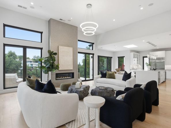 1669 Whitham Avenue, Los Altos CA 94024