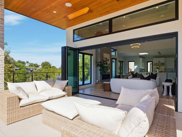 1669 Whitham Avenue, Los Altos CA 94024