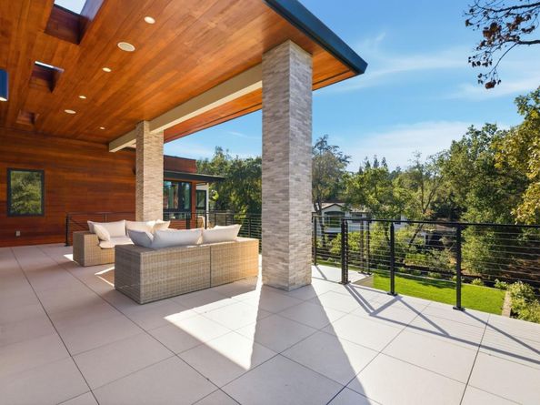 1669 Whitham Avenue, Los Altos CA 94024