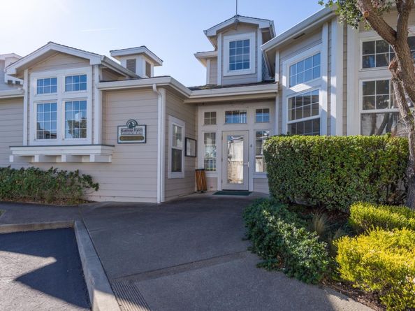 129 Outlook Circle 10, Pacifica CA 94044