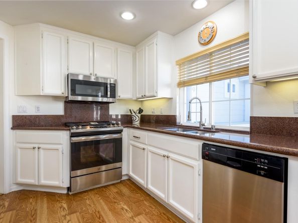 129 Outlook Circle 10, Pacifica CA 94044