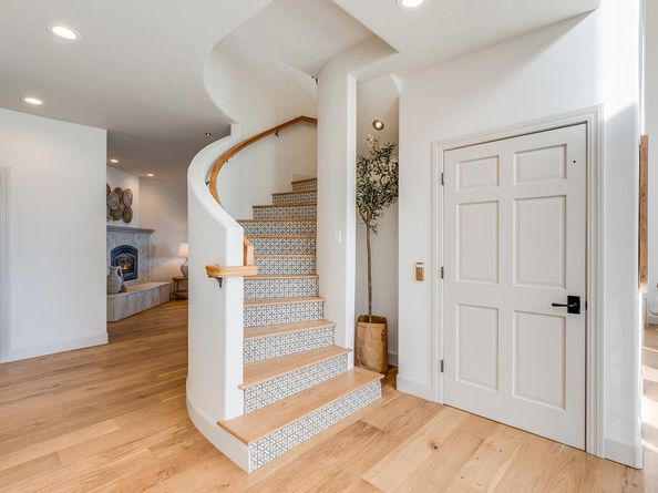 102 Livermore Avenue, Capitola CA 95010