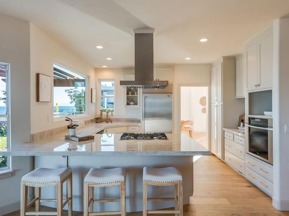102 Livermore Avenue, Capitola CA 95010