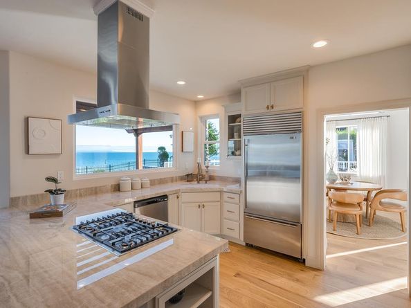 102 Livermore Avenue, Capitola CA 95010