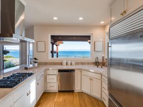 102 Livermore Avenue, Capitola CA 95010