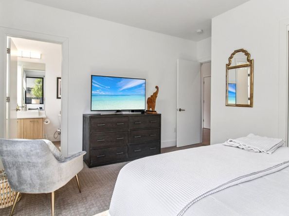 90 Gateway Court, San Carlos CA 94070