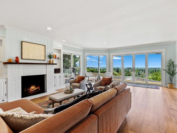 1212 Laurent Street, Santa Cruz CA 95060
