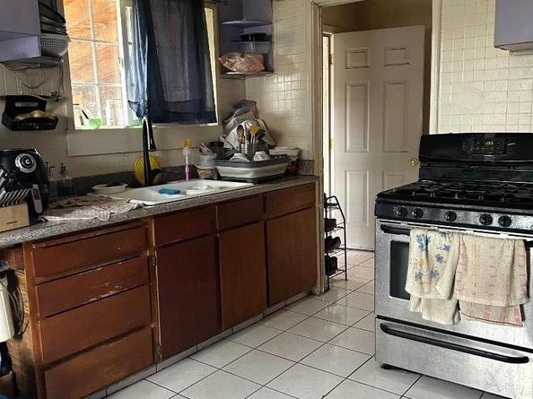 863 N 17th Street, San Jose CA 95112