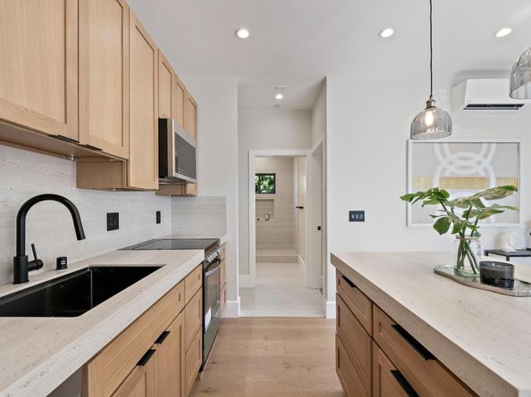 326 S Henry Avenue, San Jose CA 95117
