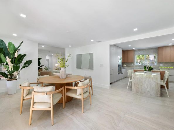 5211 Granada Blvd, Coral Gables FL 33146