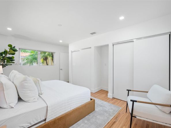 5211 Granada Blvd, Coral Gables FL 33146