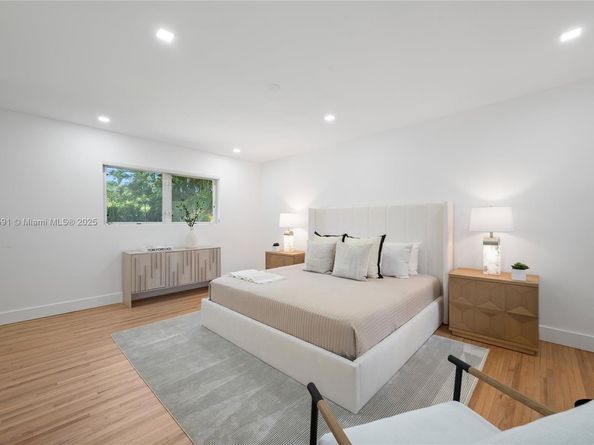 5211 Granada Blvd, Coral Gables FL 33146