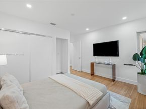 5211 Granada Blvd, Coral Gables FL 33146