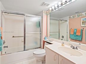 7780 Trent Dr 307, Tamarac FL 33321