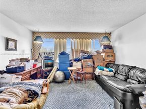 445 NE 195th St 431, Miami FL 33179