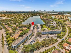445 NE 195th St 431, Miami FL 33179