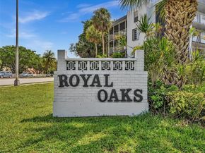 445 NE 195th St 431, Miami FL 33179