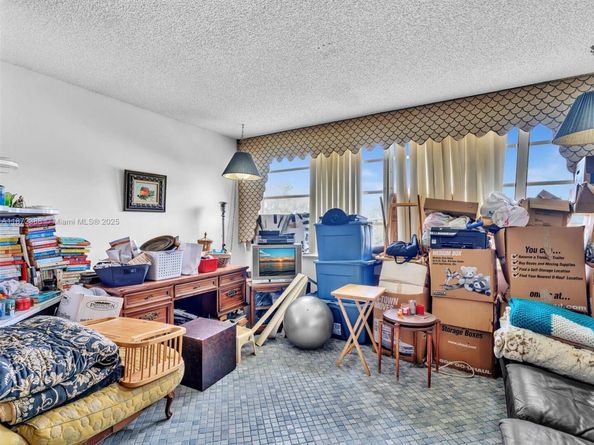445 NE 195th St 431, Miami FL 33179