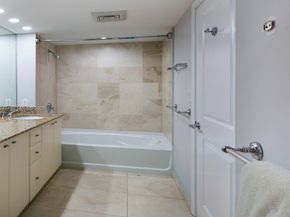 610 W Las Olas Blvd 2014N, Fort Lauderdale FL 33312