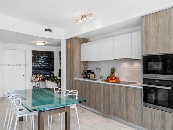 2900 NE 7th Ave 908, Miami FL 33137
