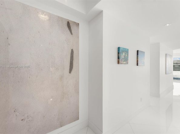 1425 Brickell Ave 54C, Miami FL 33131