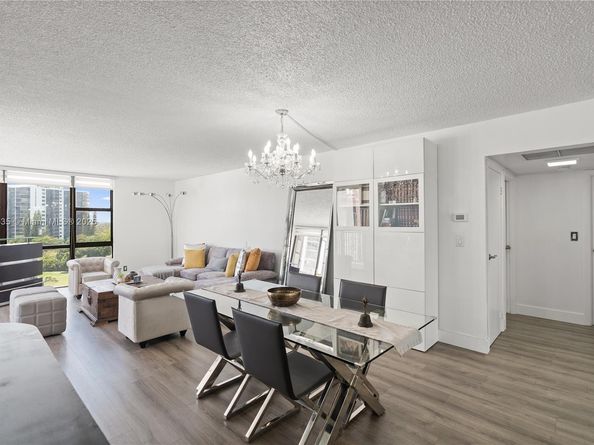 20301 W Country Club Dr 829, Aventura FL 33180