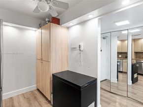 20301 W Country Club Dr 829, Aventura FL 33180