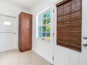 2525 NW 156th St, Miami Gardens FL 33054