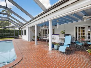 8704 Mahogany Ave, Plantation FL 33324