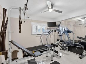 8704 Mahogany Ave, Plantation FL 33324