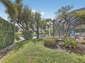 8704 Mahogany Ave, Plantation FL 33324