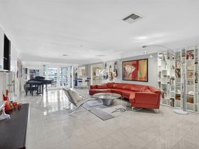 8704 Mahogany Ave, Plantation FL 33324