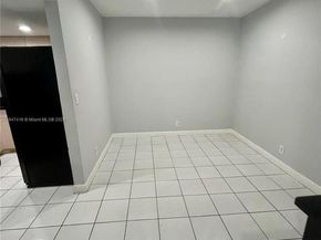 8404 W Sample Rd 131, Coral Springs FL 33065