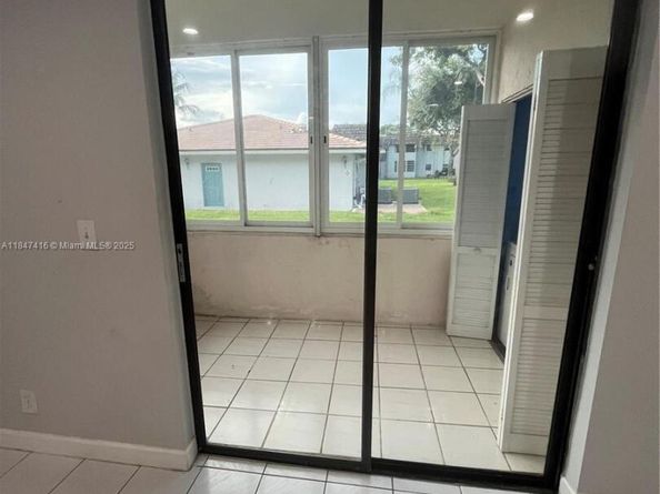 8404 W Sample Rd 131, Coral Springs FL 33065