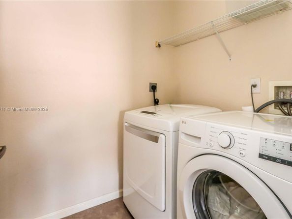 2250 NE 37th Rd, Homestead FL 33033