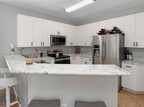 2250 NE 37th Rd, Homestead FL 33033