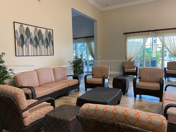 2250 NE 37th Rd, Homestead FL 33033