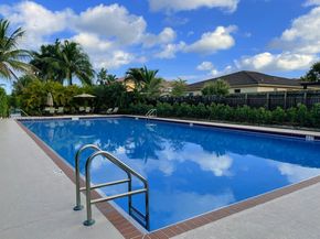 2250 NE 37th Rd, Homestead FL 33033