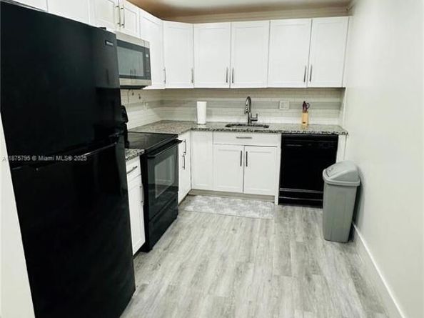 7100 NW 17 111, Plantation FL 33313